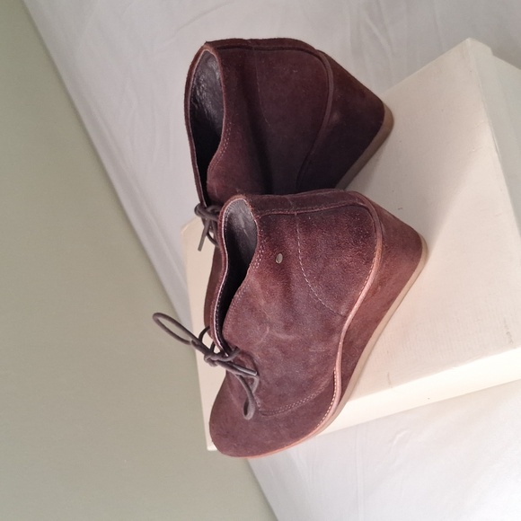 Coach Cassy Ankle Bootie Brown Suede - Picture 5 of 10